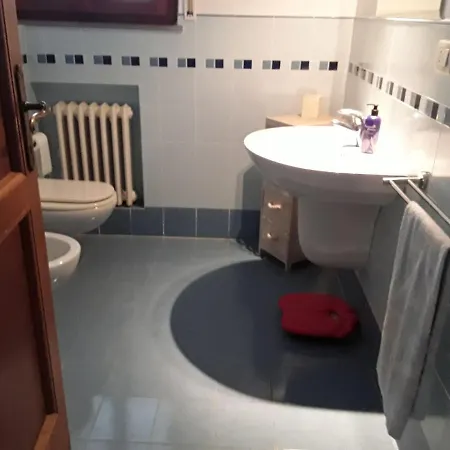 Charming Villa In Tirrenia With Patio